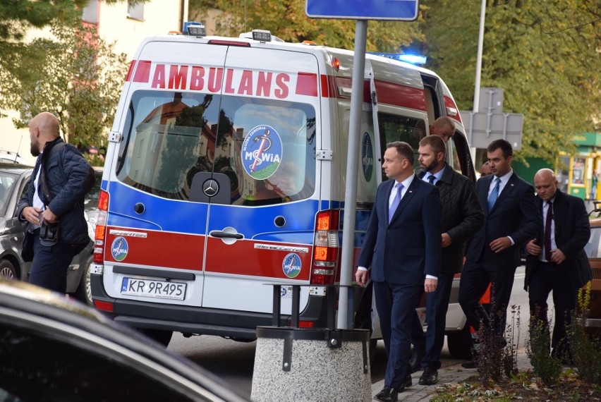 Oświęcim. Prezydent Andrzej Duda odwiedził w domu poszkodowanego w kolizji chłopca [AKTUALIZACJA. ZDJĘCIA]