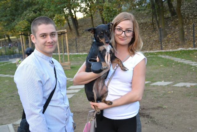 W Jastrzębiu-Zdroju otwarto oficjalnie nowy park dla psów
