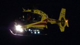 Lipiny. Ciągnik przygniótł mężczyznę. Po rannego 38-latka przyleciał helikopter LPR [ZDJĘCIA]