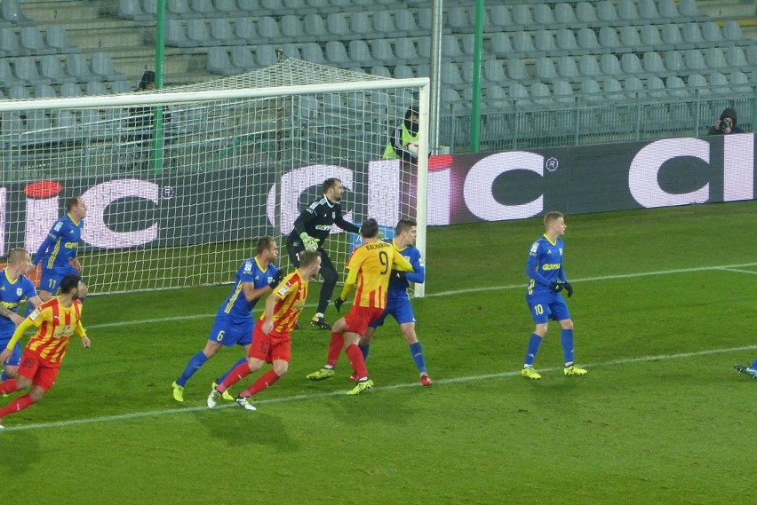 Korona Kielce przegrała z Arką Gdynia 0:3 w meczu 19....