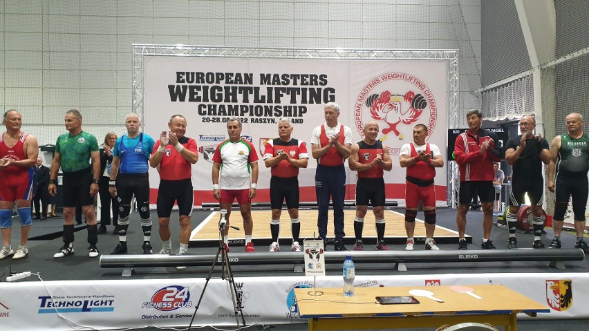 Zawodnicy ostrołęckiego klubu UKS ATLETA startowali w Mistrzostwach Europy Masters w Raszynie, 21-23.08.2022