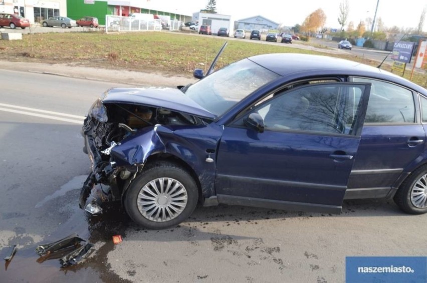 Ze wstępnych ustaleń policji wynika, że kierujący VW Passat...