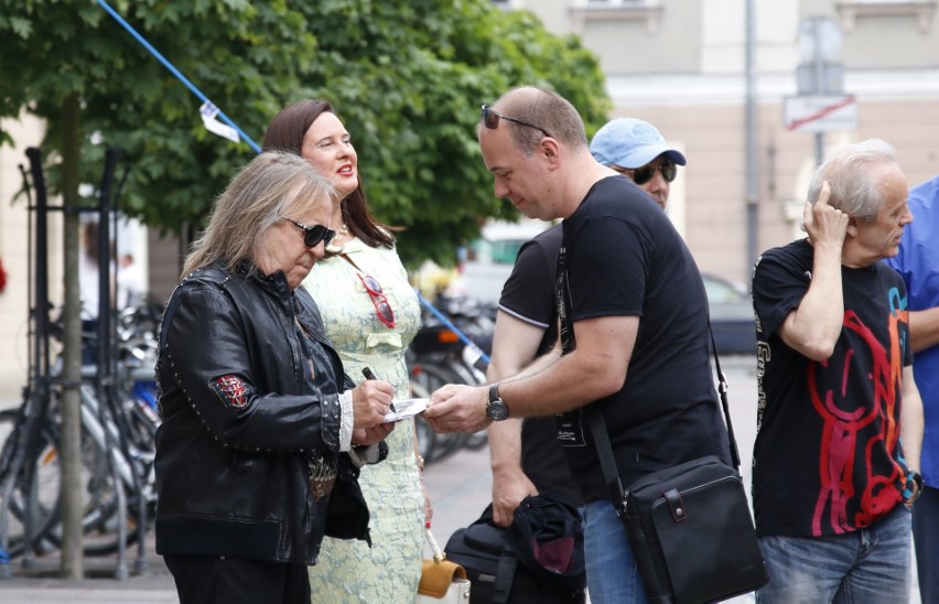 Budka Suflera w Alei Gwiazd Polskiej Piosenki na Rynku w...