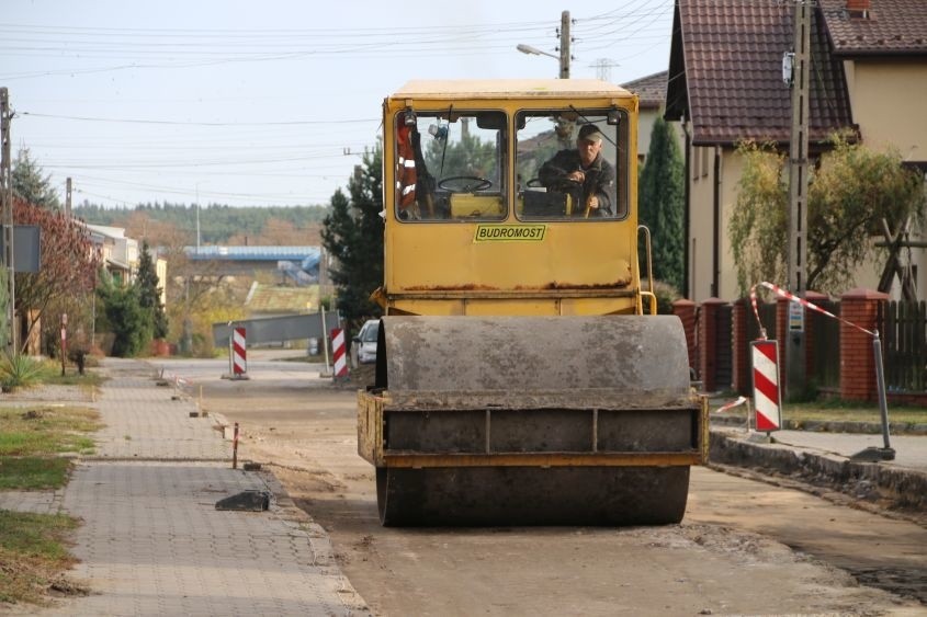Remont ulicy Wierzbowej w Starachowicach potrwa do 30 listopada. Są utrudnienia w ruchu