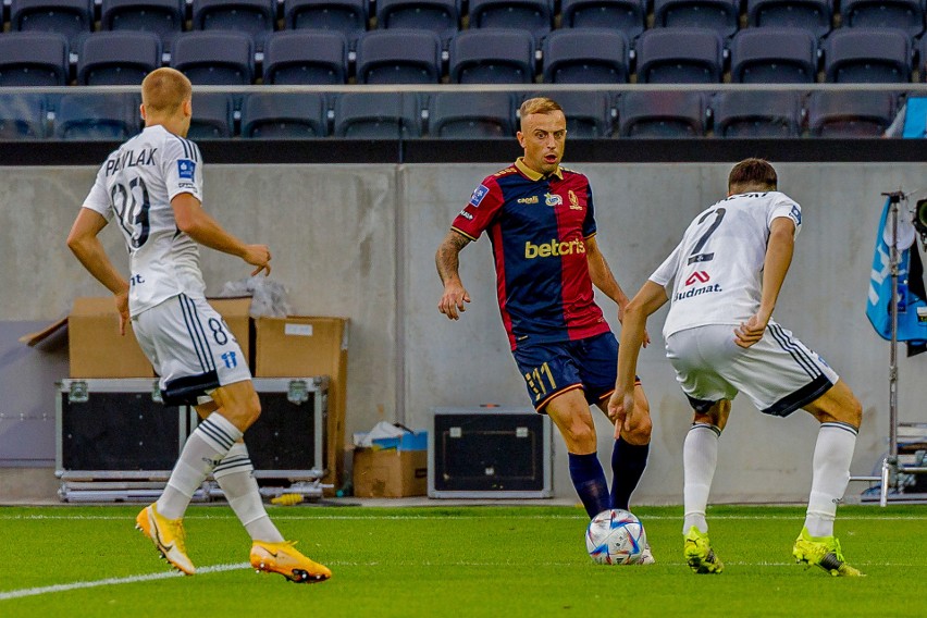 PKO Ekstraklasa: Pogoń Szczecin – Wisła Płock 2:2. Najlepszy mecz w lidze, ale tylko remis [ZDJĘCIA]