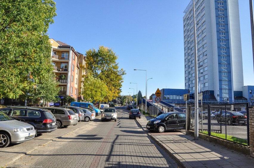 Ul. Słonimska: Nowy parking przy Urzędzie Miejskim już gotowy (zdjęcia)
