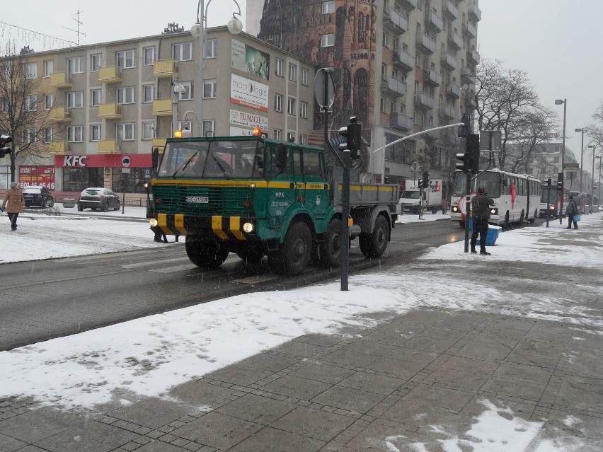 Wielki pokaz autobusów hybrydowych w Częstochowie ZDJĘCIA