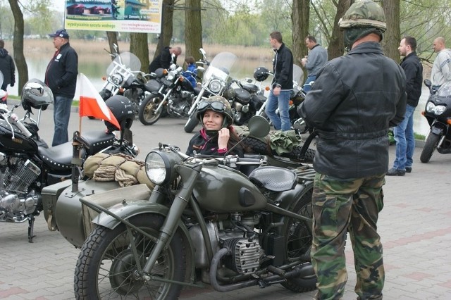 W sobotę w Kruszwicy w samo południe został rozpoczęty sezon motocyklowy.