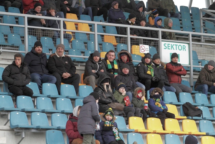 Sobotni mecz w Tarnobrzegu obejrzało z trybun około 650 osób