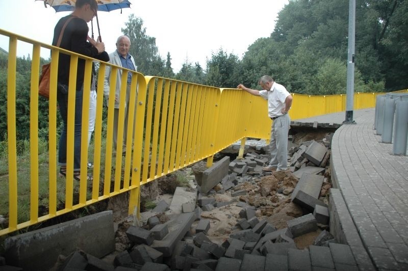 Kolejne zniszczenia po burzy na ul. Wyszyńskiego w Gorzowie