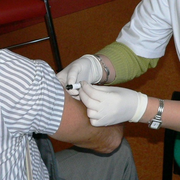 Radomski Sanepid dysponuje szczepionkami przeciwko grypie. Lekarstwo kosztuje 35 złotych.