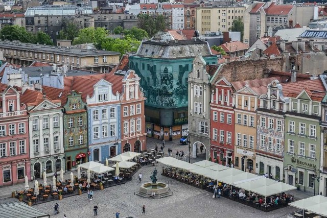 Taki widok jest tylko z wieży poznańskiego Ratusza! KLIKNIJ W ZDJĘCIE I PRZEJDŹ DO GALERII ->Pogoda na weekendŹródło: vivi24 / x-news