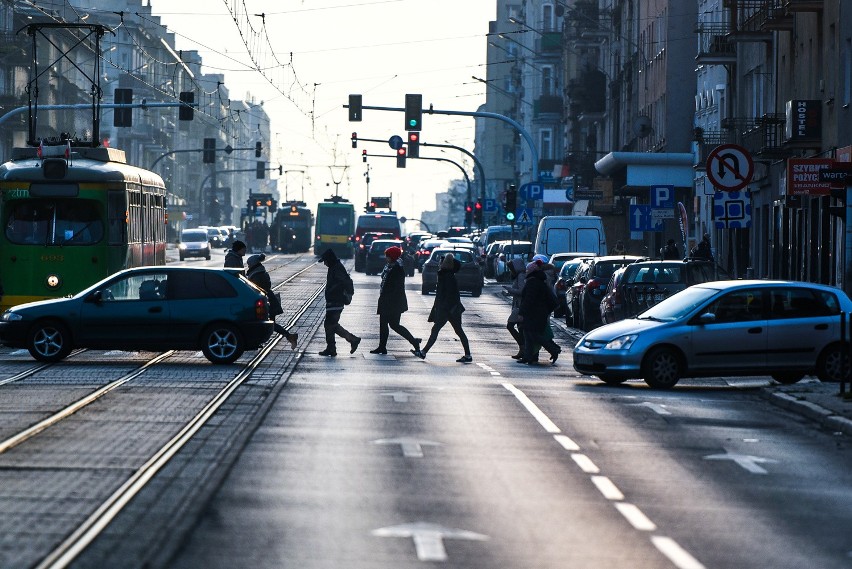 Wielkie zmiany na Łazarzu. Tempo 30, zwężenie Głogowskiej czy koniec parkingu buforowego?