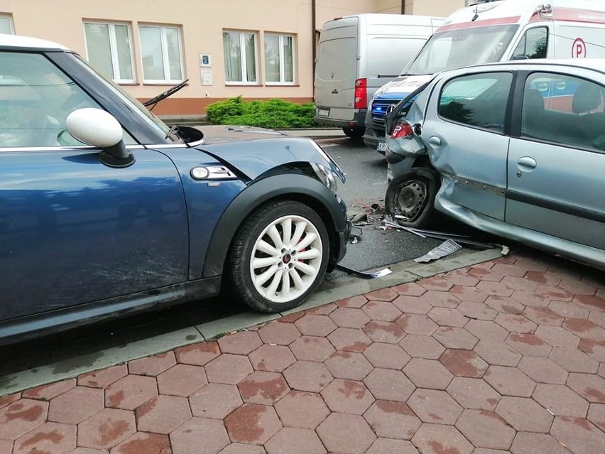 Wypadek w Przybysławicach. Cztery osoby ranne, w tym dwoje dzieci