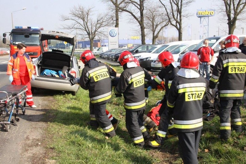 Wypadek w Sławicach. 16-latek ranny...