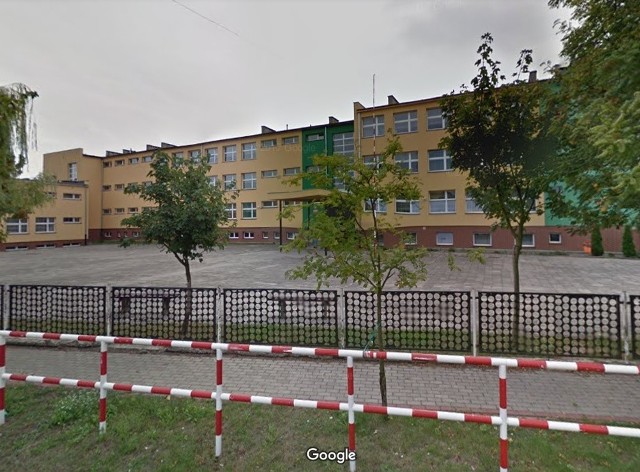 Szkoła Podstawowa nr 4 w Kostrzynie nad Odrą nosi imię Wojsk Ochrony Pogranicza.