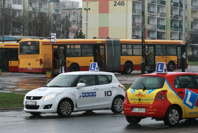 Egzaminy teoretyczne w Łodzi zdaje ponad 50 proc. kursantów, praktycznie co czwarta osoba