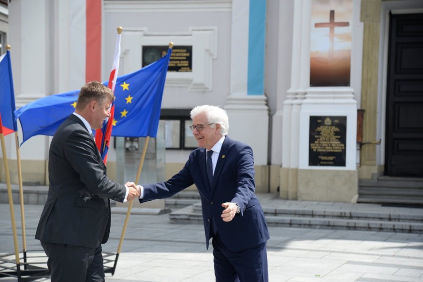 Ministrowie spraw zagranicznych Polski, Węgier, Czech i...