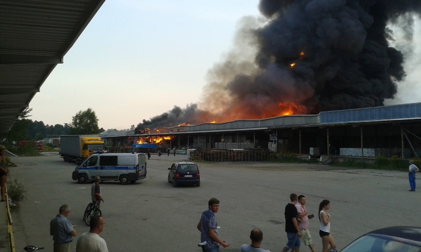 Pożar hali w Zawierciu