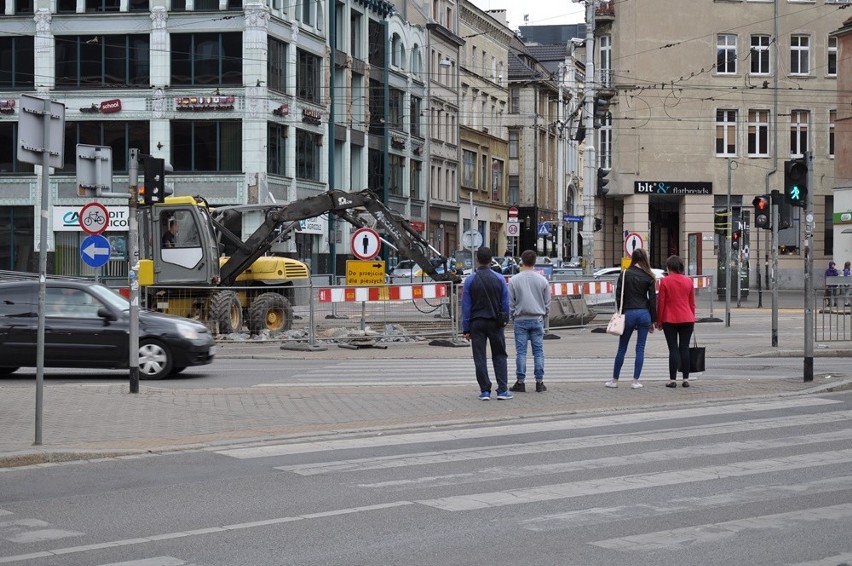 Rozpoczął się remont torów. Tramwaje nie jeżdżą przez Ruską [ZDJĘCIA]