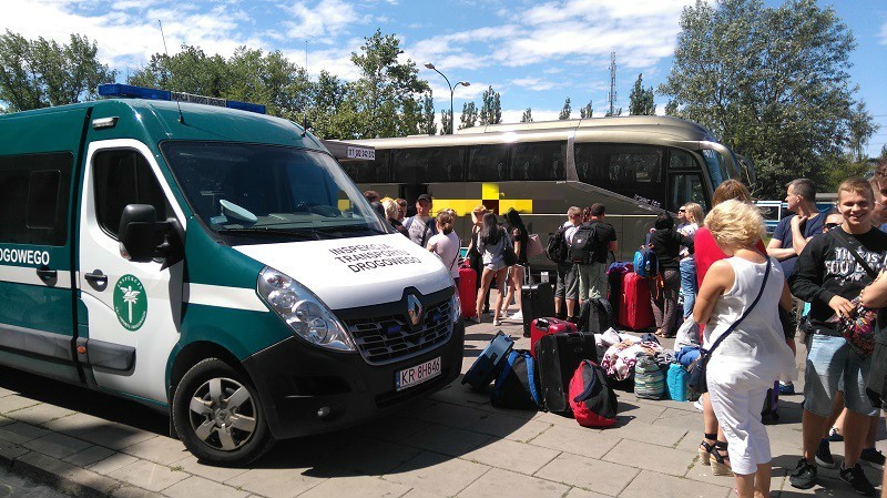 Kierowcy autobusu mieli za sobą 48 godzin jazdy. Chcieli prowadzić dalej