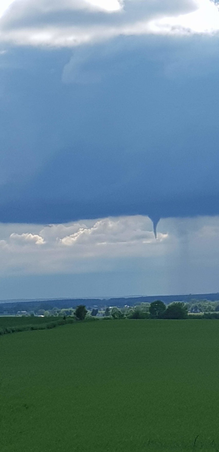 Czwartek, między godz. 16 a 17.00, okolice między Izbicą a...