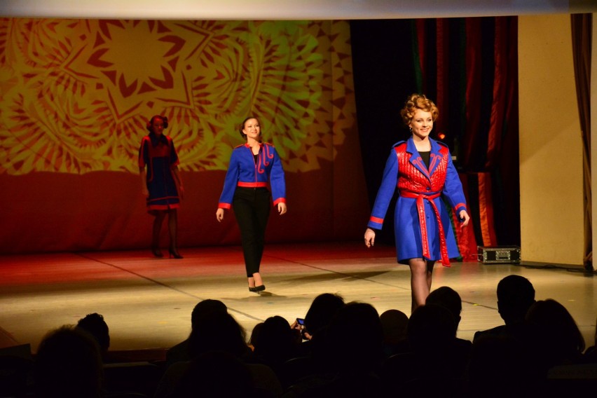 Świętokrzyski Folk Fashion. Niezwykły pokaz mody w Kielcach [WIDEO, ZDJĘCIA]
