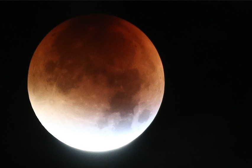 Zaćmienie Księżyca 27 07 2018. Gdzie i o której w Krakowie...