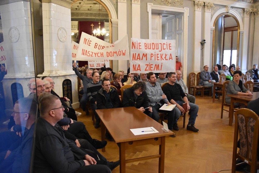 W środę mieszkańcy głośno protestowali przeciw obwodnicy w...