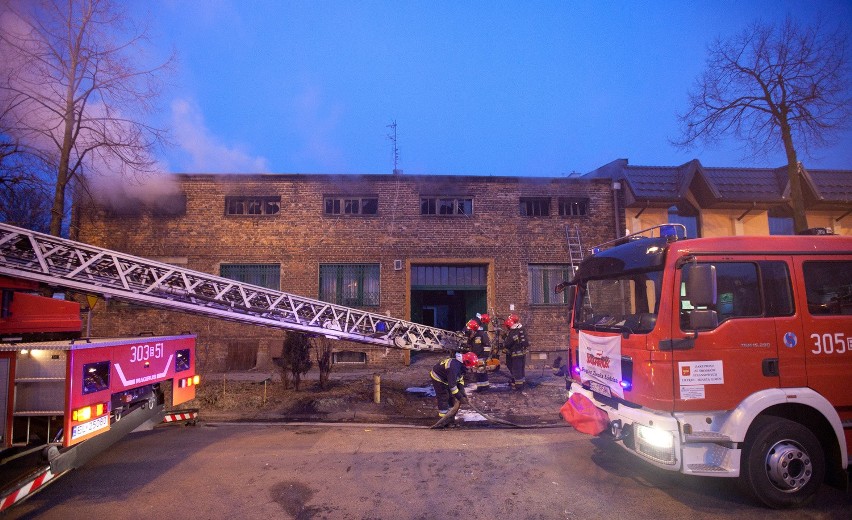 Pożar na Sosnowej  (aktual., zdjęcia)