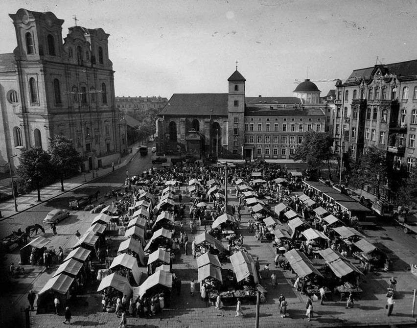 Rynek na placu Bernardyńskim kiedyś