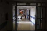 NFZ zaleca ograniczanie lub zawieszenie udzielania planowych świadczeń szpitalnych. "Dla pacjentów może się to skończyć nawet śmiercią"
