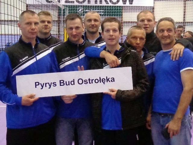 Reprezentacja Pyrys Bud wywalczyła w zawodach brązowe medale.