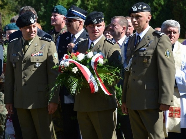 Żołnierze międzyrzeckiej brygady wzięli udział w uroczystościach w Borownicy na Podkarpaciu, gdzie oddali hołd ppłk dypl. Beniaminowi Kotarbie - patronowi jednego z jej batalionów.