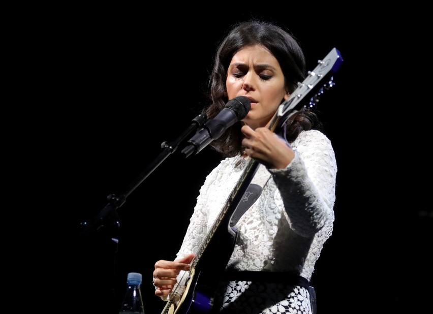 Katie Melua podczas koncertu w Szczecinie