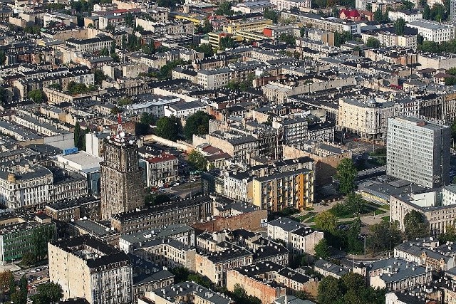 Mieszkaniowy zasób miasta Łódź to ponad 23 tysiące mieszkań w 100 procentach należących do gminy. Podwyżka czynszu dotyczy zatem wielu tysięcy lokatorów.