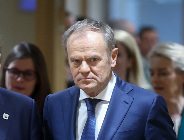 Premier Donald Tusk stwierdził, że Polska zdecydowanie potępia brutalny atak na Crocus City Hall