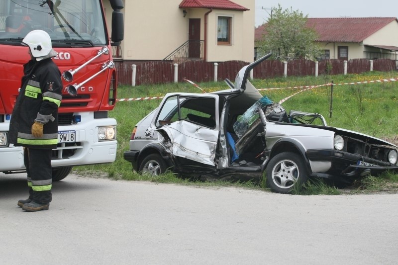 Zderzenie forda i volkswagena w Bilczy