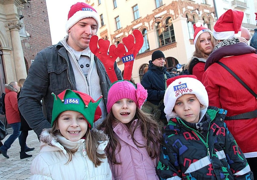 Kraków. Mikołajowy rekord na Rynku Głównym [ZDJĘCIA]