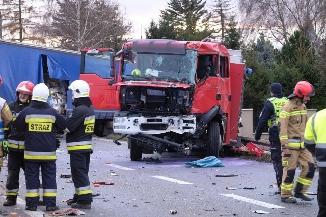 W wypadku w Czernikowie zginęli strażacy