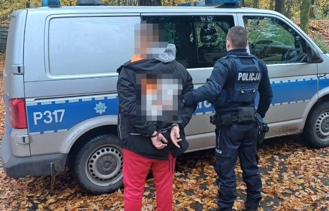 Policjanci z Tarnowskich Gór zatrzymali poszukiwanego mężczyznę