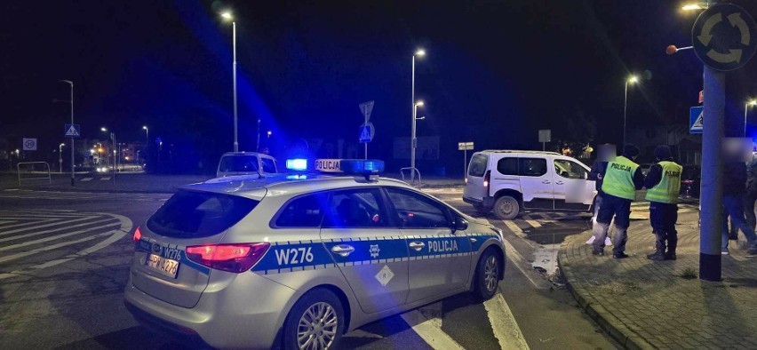 Zderzenie dwóch aut na ulicy Zwycięstwa w Koszalinie.