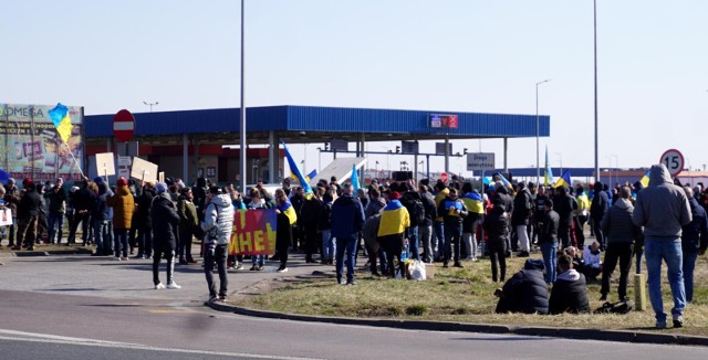 19 marca zablokowano przejście graniczne w Kukurykach. W ten sposób sprzeciwiano się handlowi pomiędzy Unią Europejską a Rosją. Aktywiści znów protestują na granicy z Białorusią