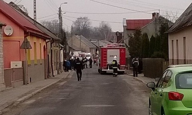 Trwa ewakuacja mieszkańców ulicy Wójtowskiej w Iłży.