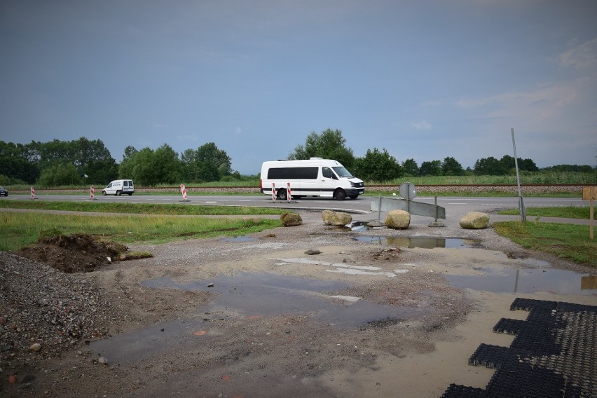 Wakacyjny remont parkingu na Kaczym Winklu - gmina Puck; Na...