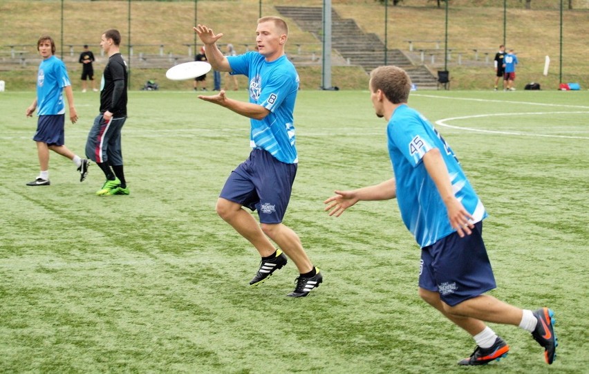 Frisbee w Świeciu
W zawodach bierze udział 20 drużyn
