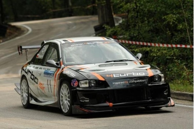Tomasz Nagórski za kierownicą Subaru Imprezy WRX w drodze po zwycięstwo w 12. rundzie GSMP 2012