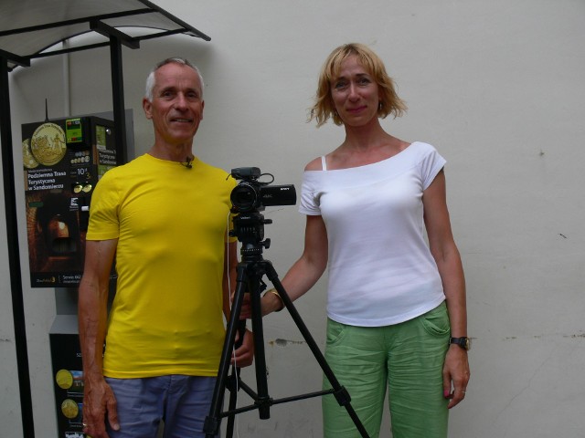 Ewa Marcinkowska,  wspólnie ze Stephenem Walkerem, zawitała na kilka dni do Sandomierza, aby nakręcić zdjęcia  filmowe.