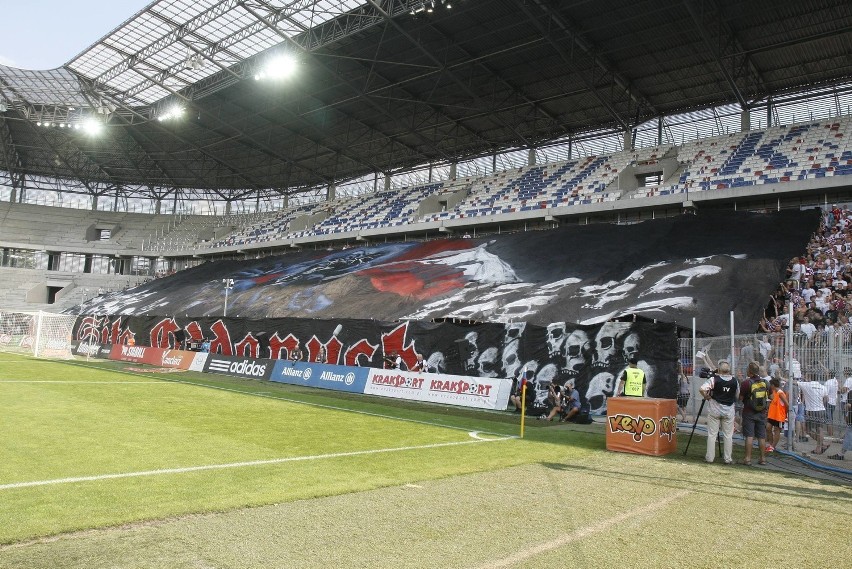 Nowa trybuna Torcida dla kibiców Górnika Zabrze otwarta...