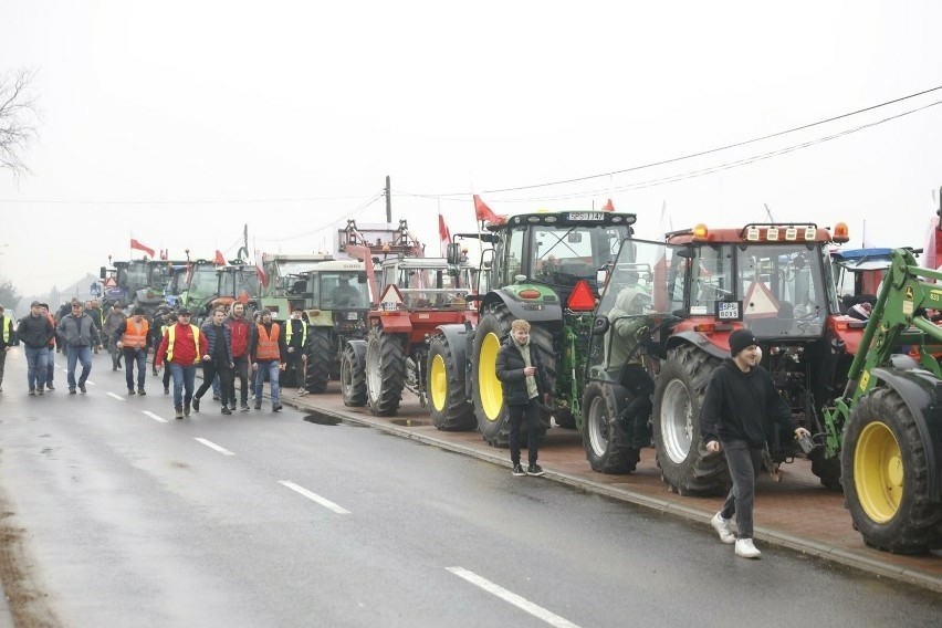 9 lutego rolnicy strajkowali m.in. w Tychach, Szczekocinach...